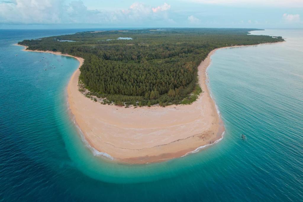 Jomalig Island
